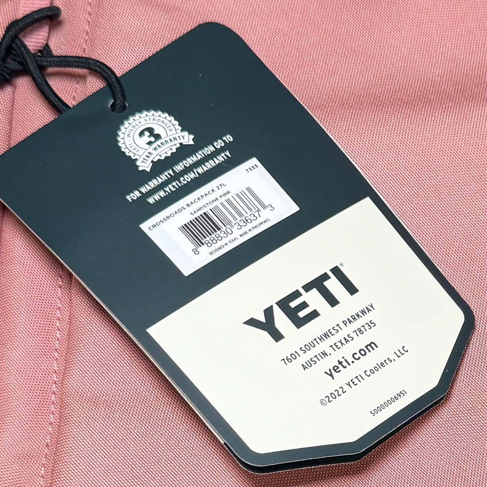 YETI Crossroads 27L Pink Backpack - Picture 2 of 6